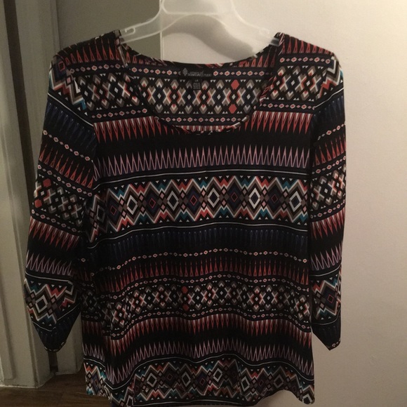 Black Blouse 👚 - Picture 3 of 4